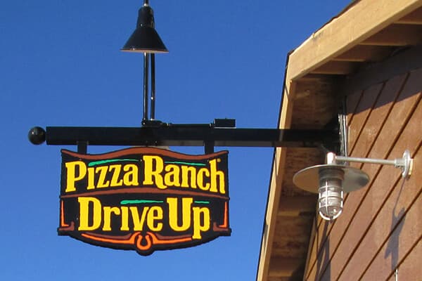 Restaurants & Bars Pizza Ranch Projecting